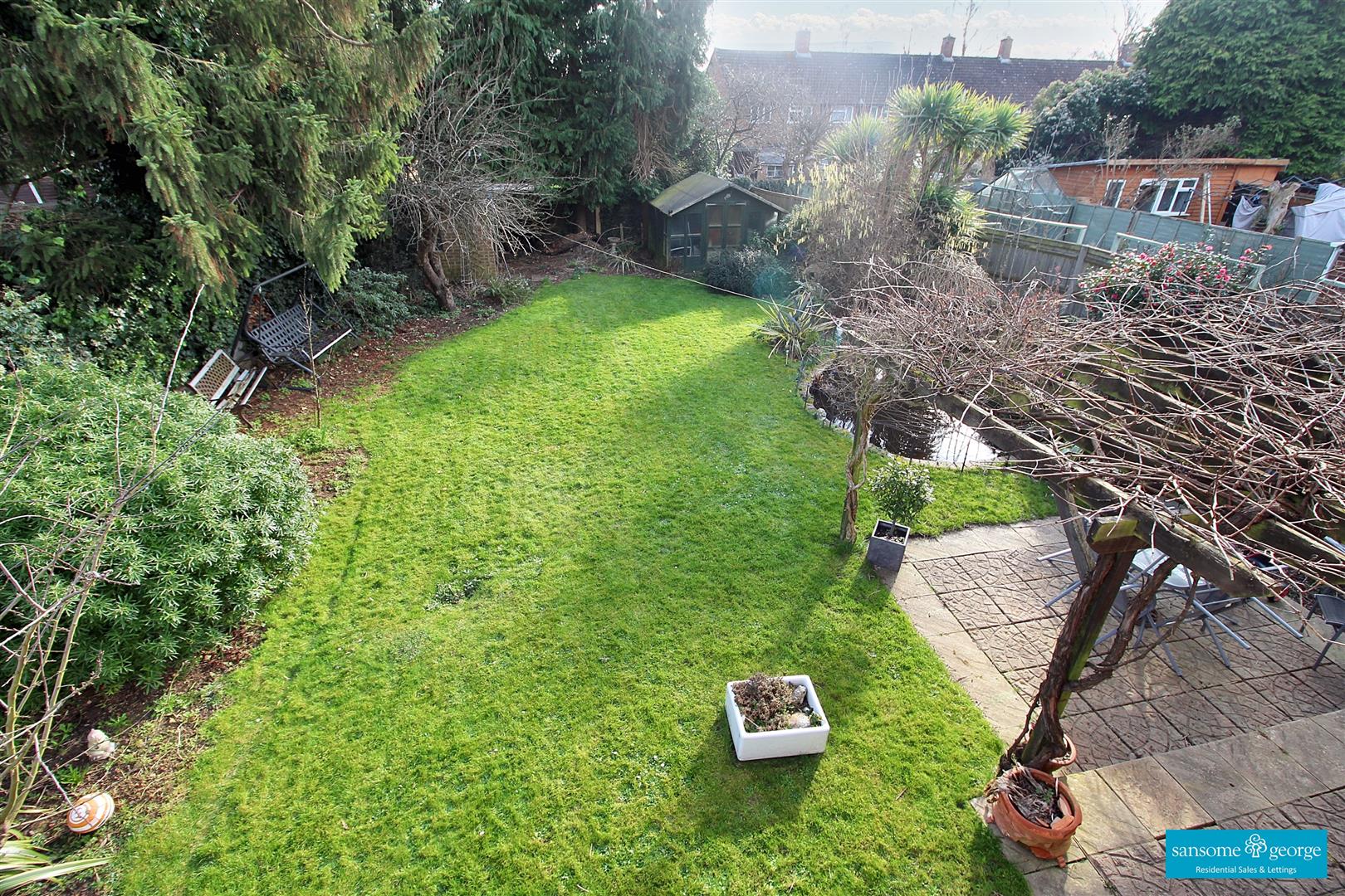Ashampstead Road, Southcote, Reading
